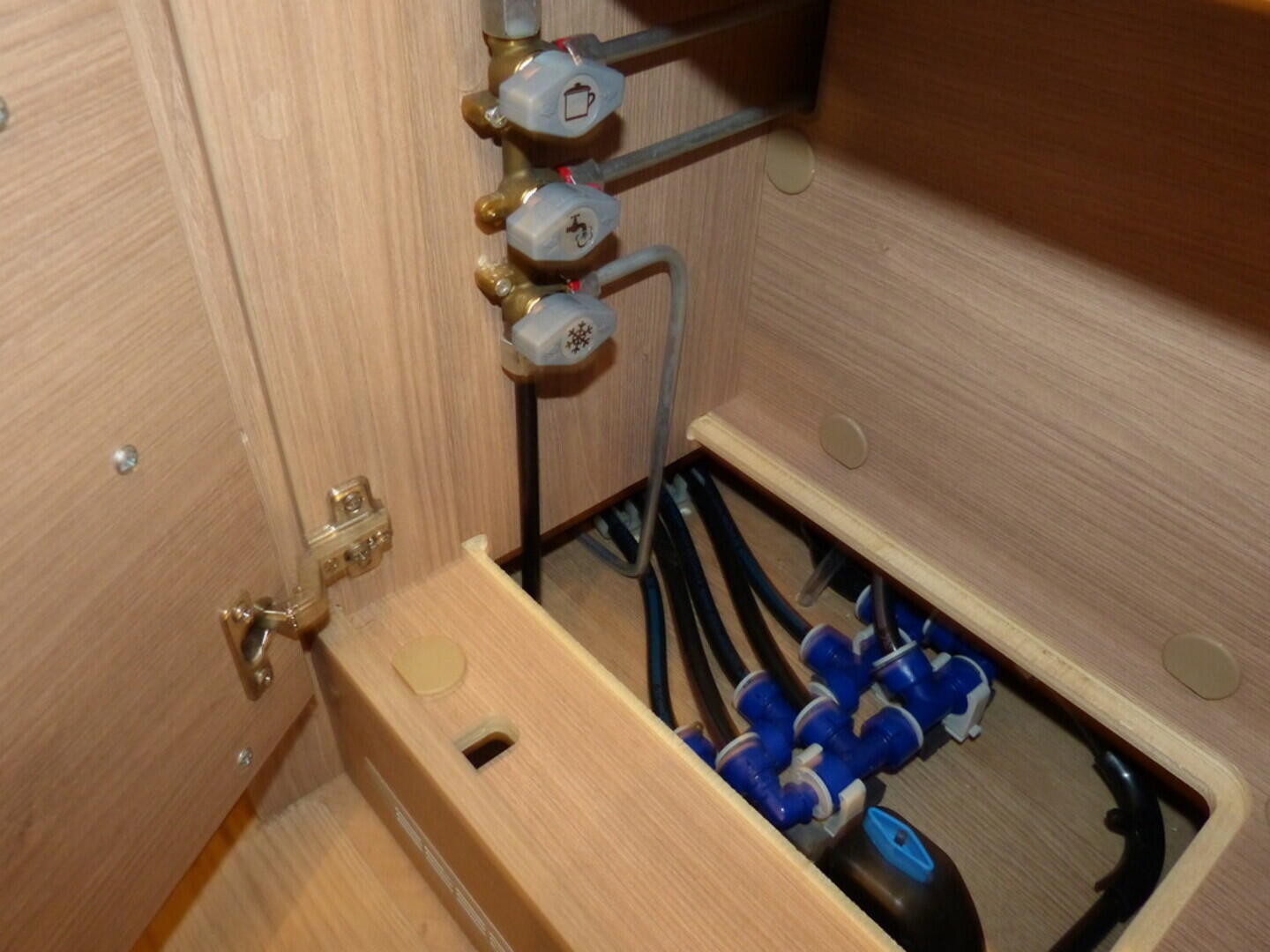 OV190K00050_20.webp_ITINEO MC 700  2.3 JTD 103 kW manuál