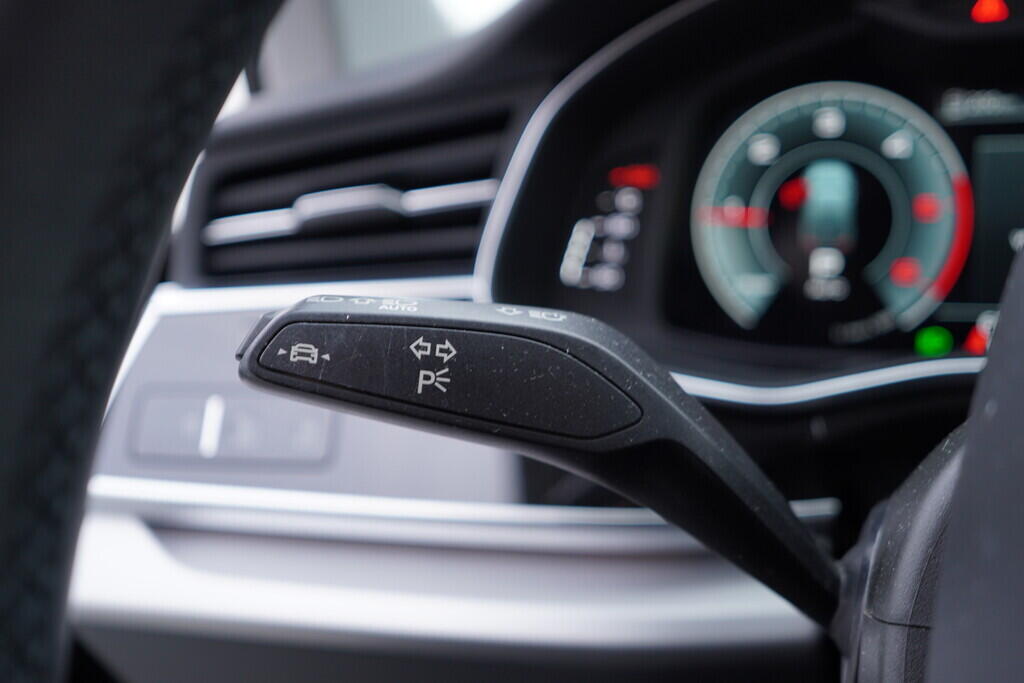 OV190K00051_24.webp_Q7 S-line 3.0 TDI 210 kW automat