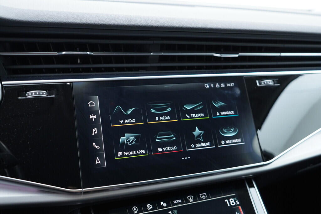 OV190K00051_29.webp_Q7 S-line 3.0 TDI 210 kW automat