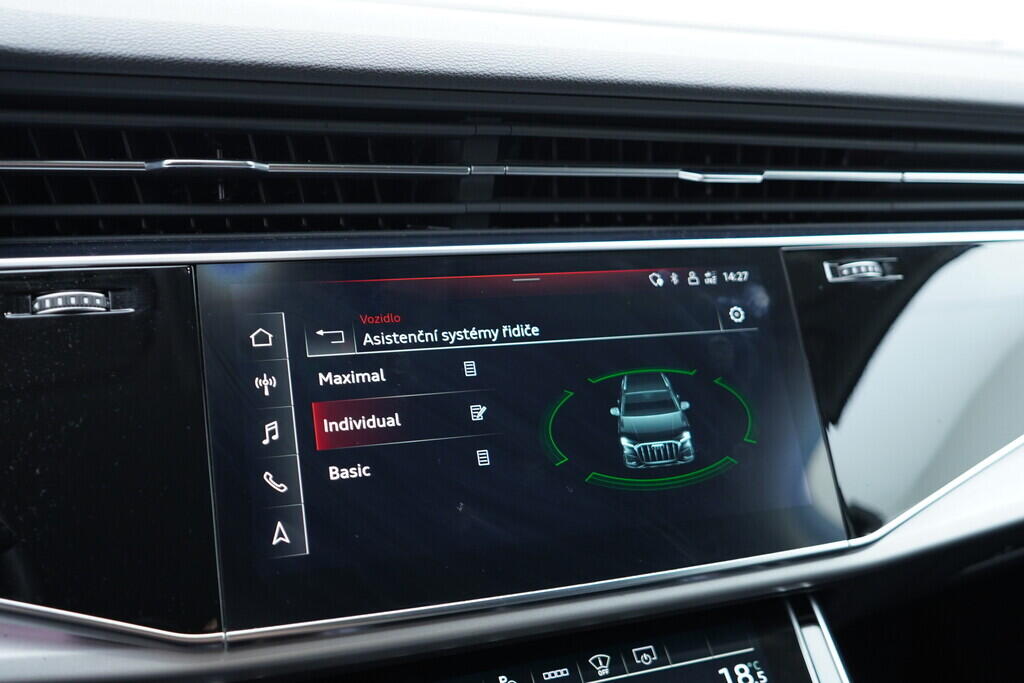 OV190K00051_33.webp_Q7 S-line 3.0 TDI 210 kW automat