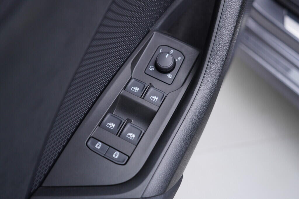 OV190K00052_20.webp_OCTAVIA RS 2.0 TSI 195 kW automat, DPH