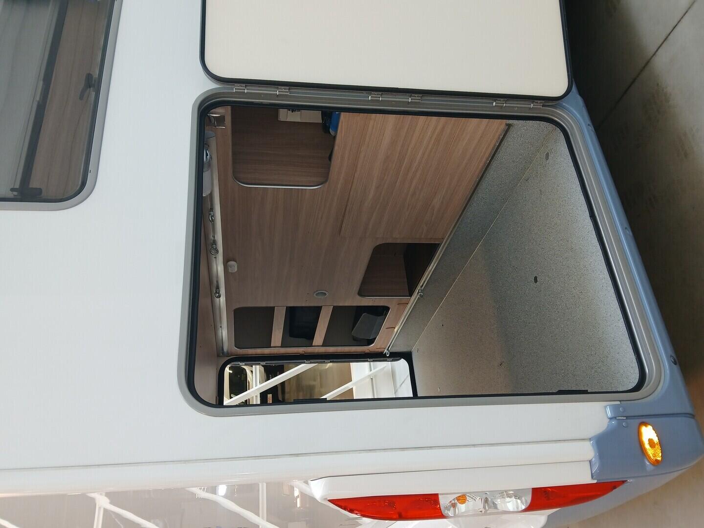 OV190K00056_26.webp_BÜRSTNER, DELFIN 726G  2.2  103 kW manuál, DPH