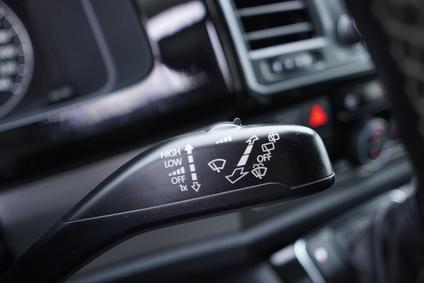 OV190K00057_25.webp_MULTIVAN  2.0 TDI 146 kW automat, DPH