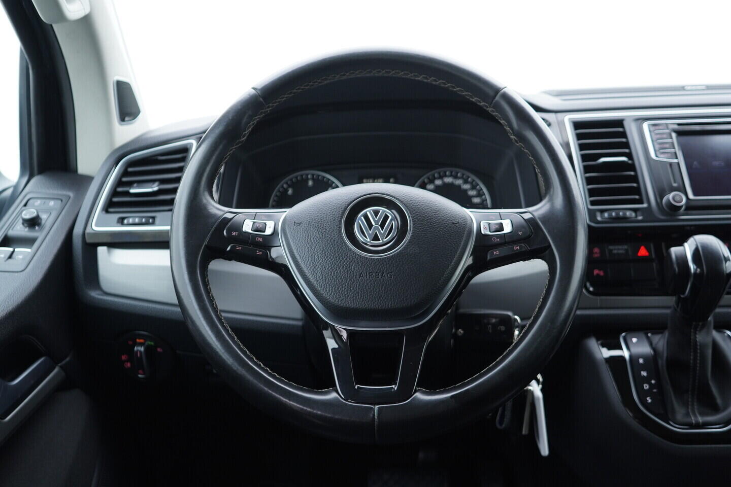 OV190K00057_27.webp_MULTIVAN  2.0 TDI 146 kW automat, DPH