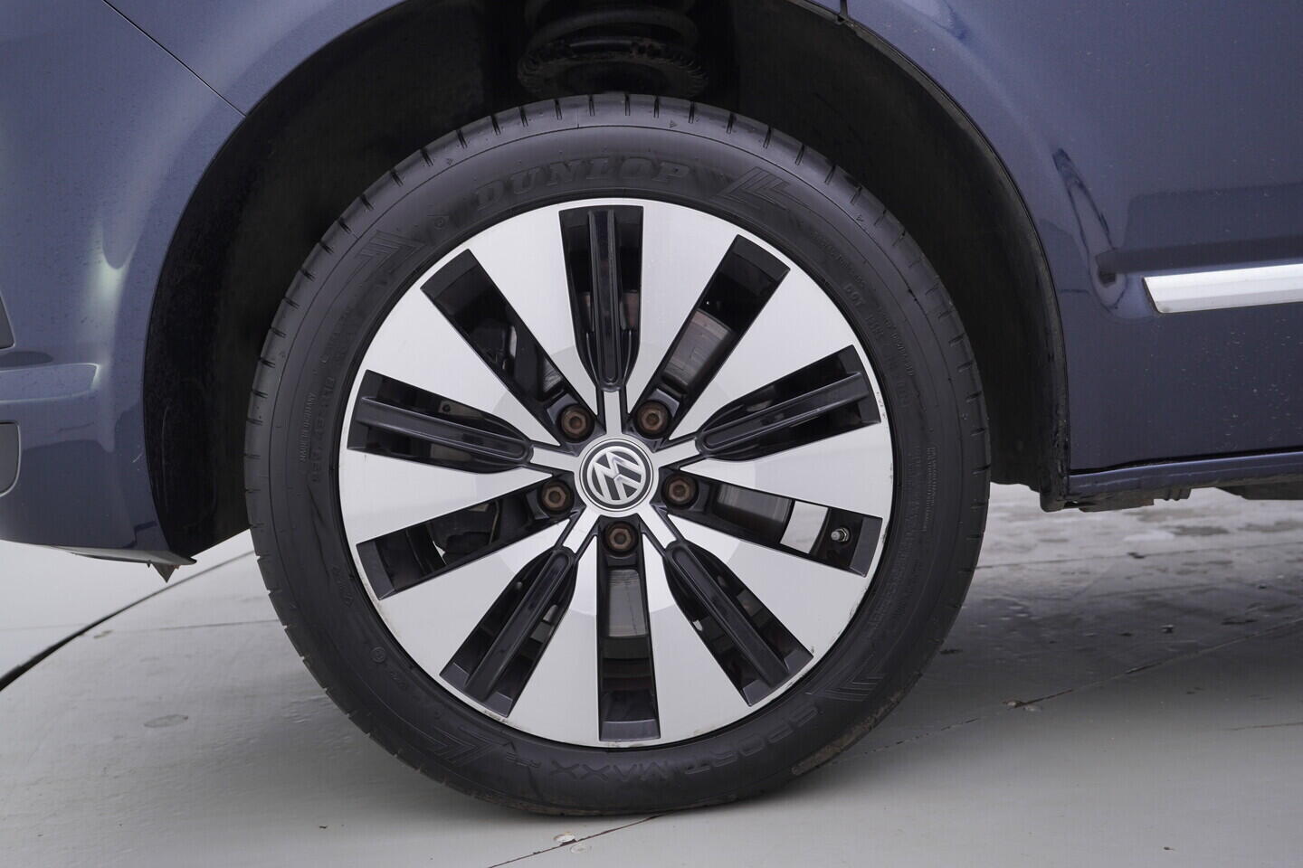 OV190K00057_41.webp_MULTIVAN  2.0 TDI 146 kW automat, DPH