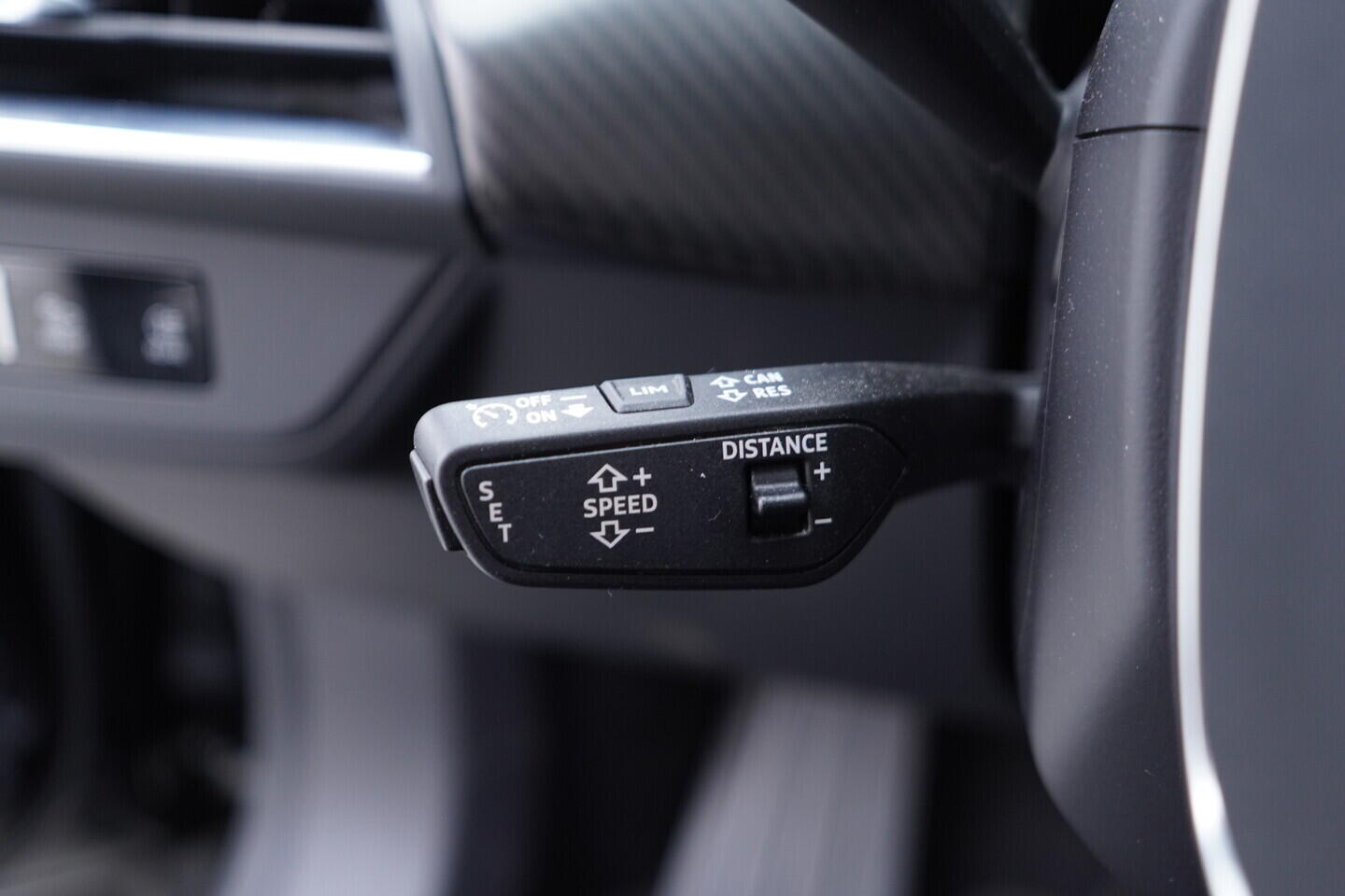 OV190K00058_30.webp_E-TRON RS   440 kW automat, DPH