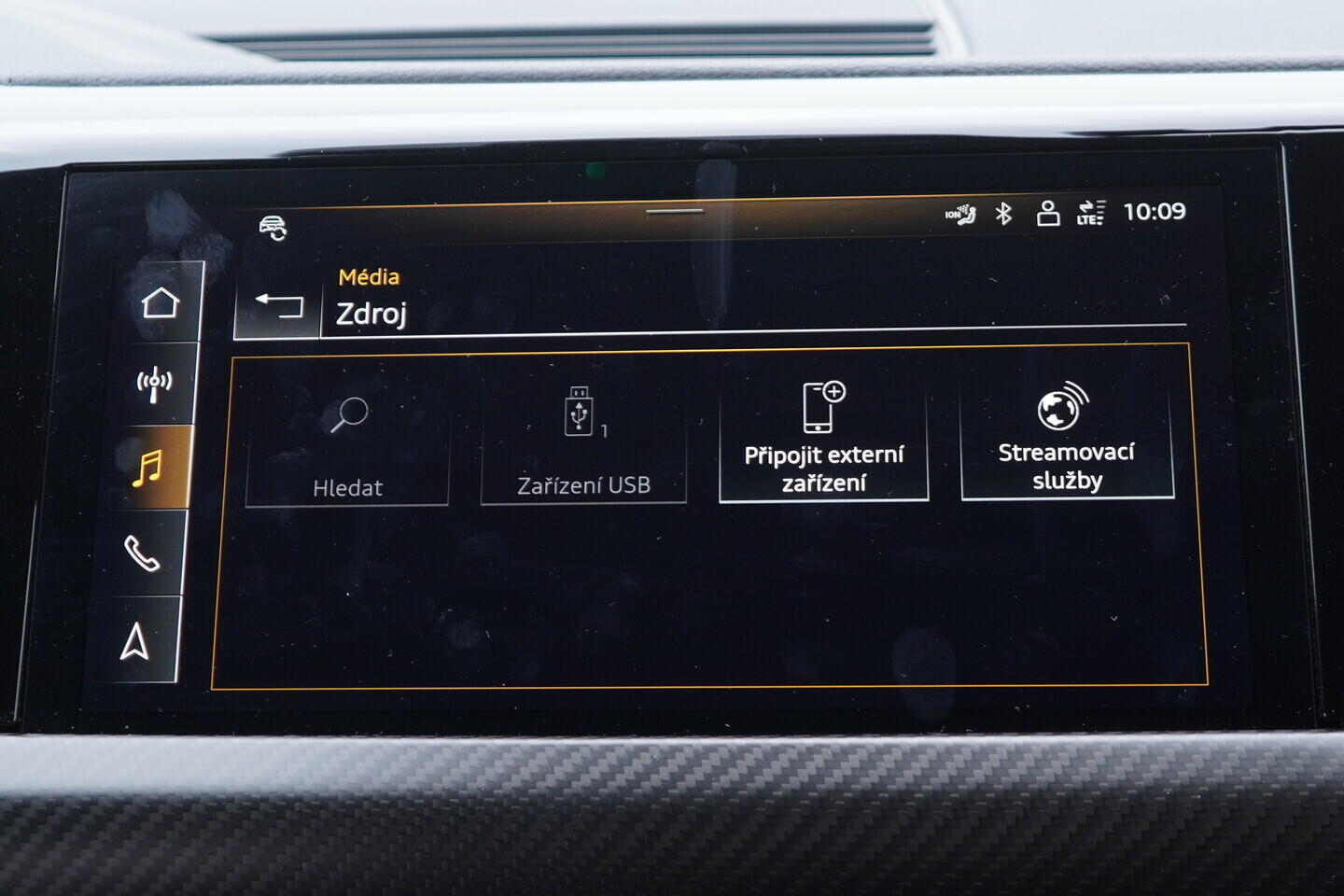 OV190K00058_36.webp_E-TRON RS   440 kW automat, DPH