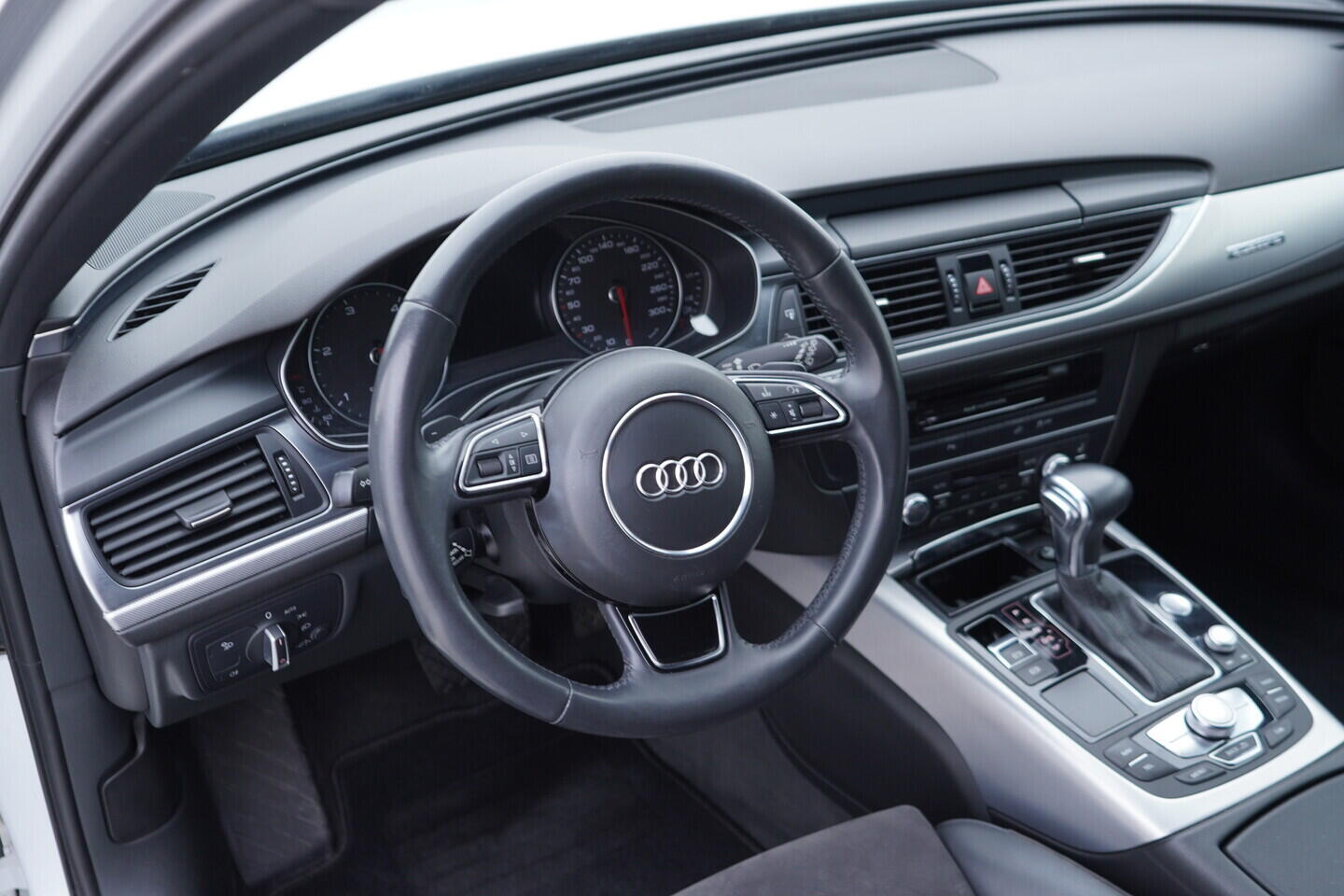 OV190K00060_26.webp_A6 ALLROAD QUATTRO  3.0 TDI 230 kW automat