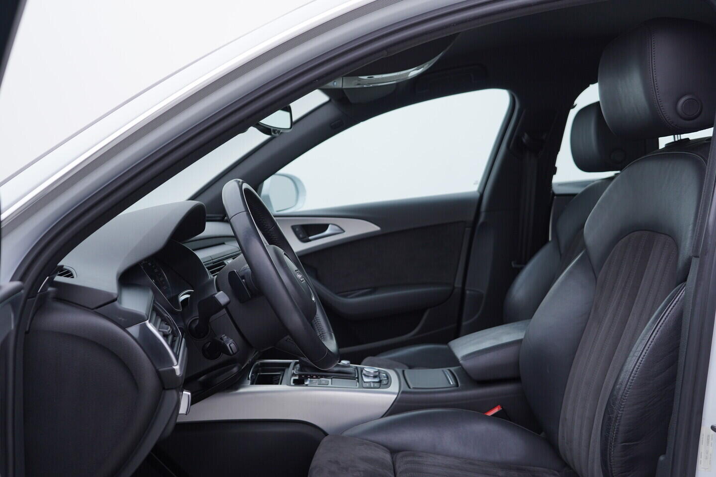 OV190K00060_27.webp_A6 ALLROAD QUATTRO  3.0 TDI 230 kW automat