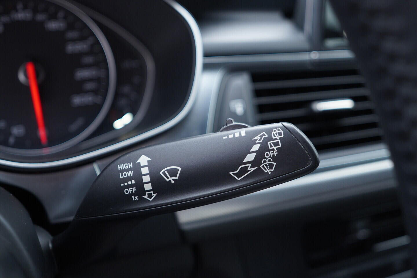 OV190K00060_30.webp_A6 ALLROAD QUATTRO  3.0 TDI 230 kW automat