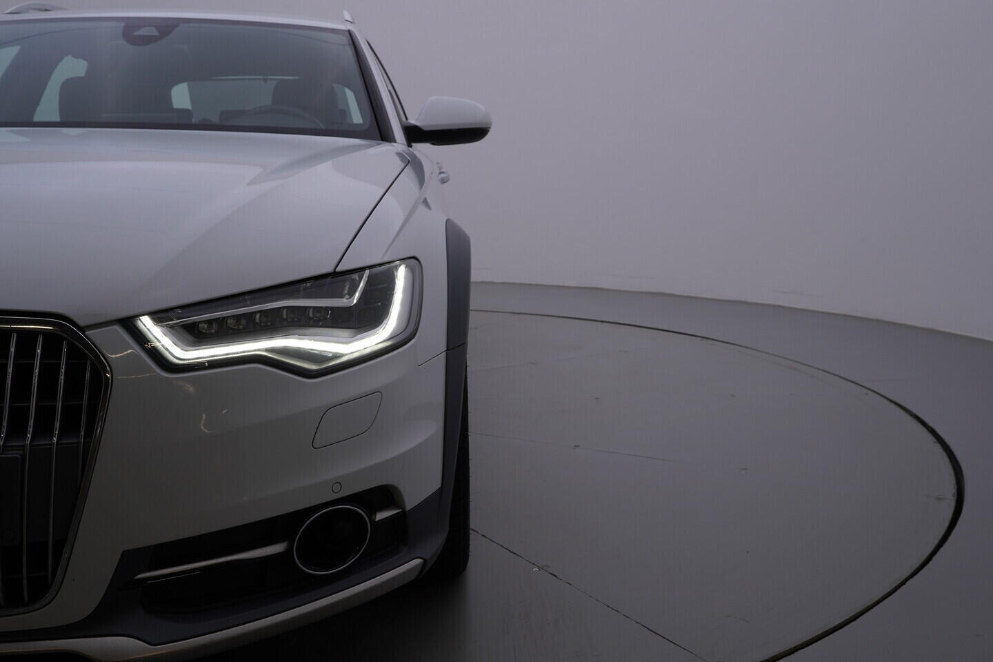 OV190K00060_51.webp_A6 ALLROAD QUATTRO  3.0 TDI 230 kW automat