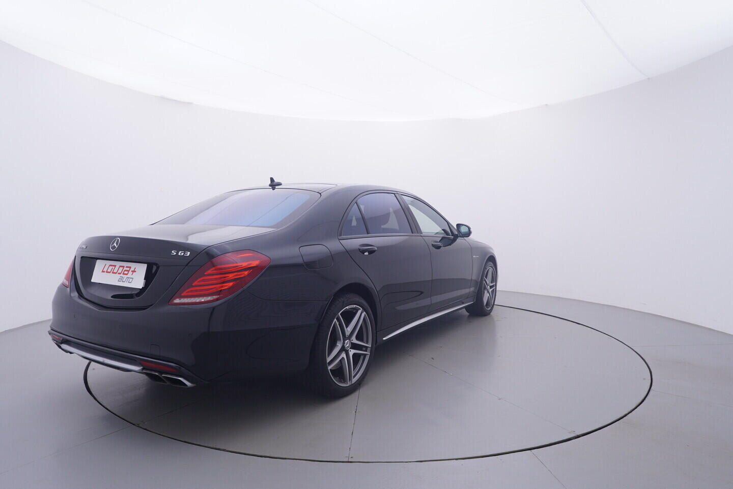OV190K00065_14.webp_TŘÍDY S AMG 5.5 S63 430 kW automat