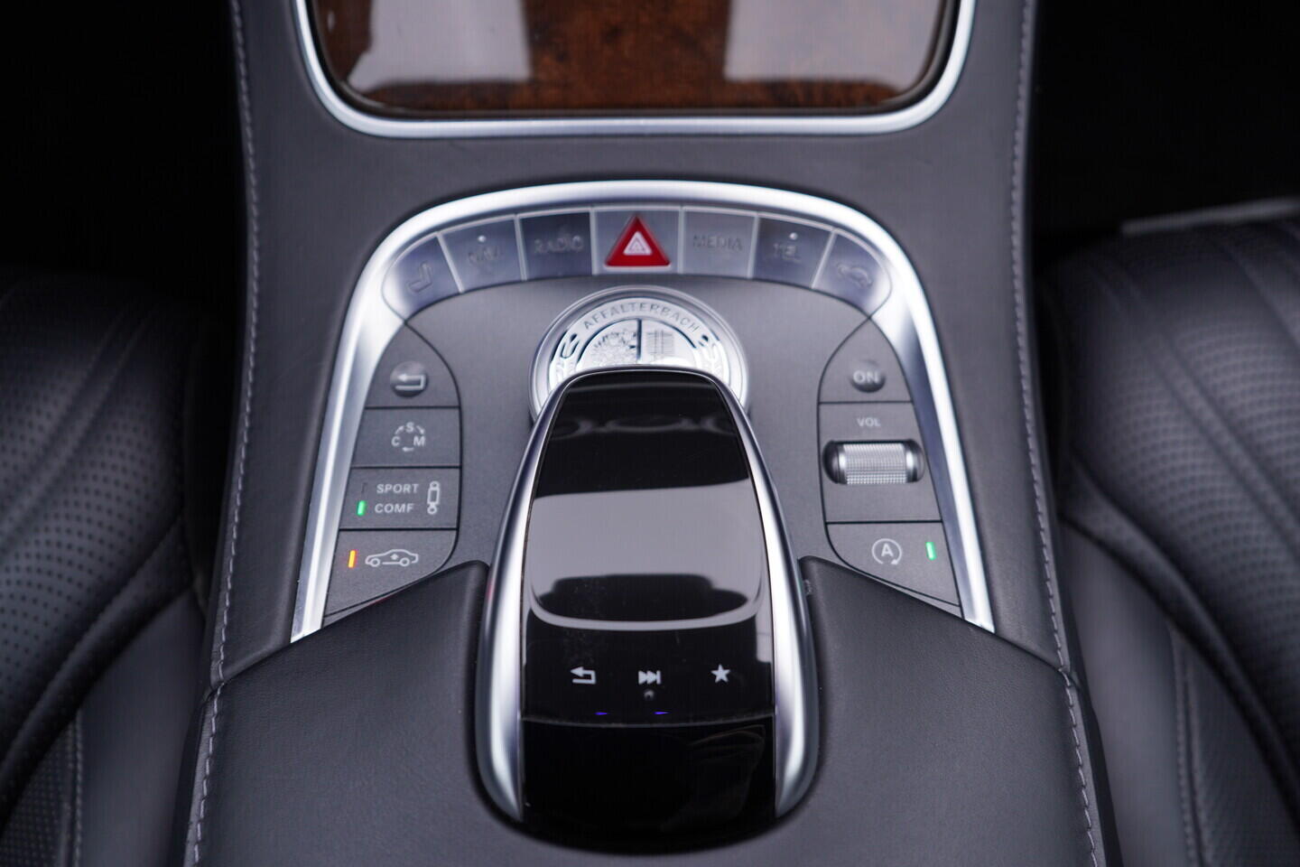OV190K00065_40.webp_TŘÍDY S AMG 5.5 S63 430 kW automat