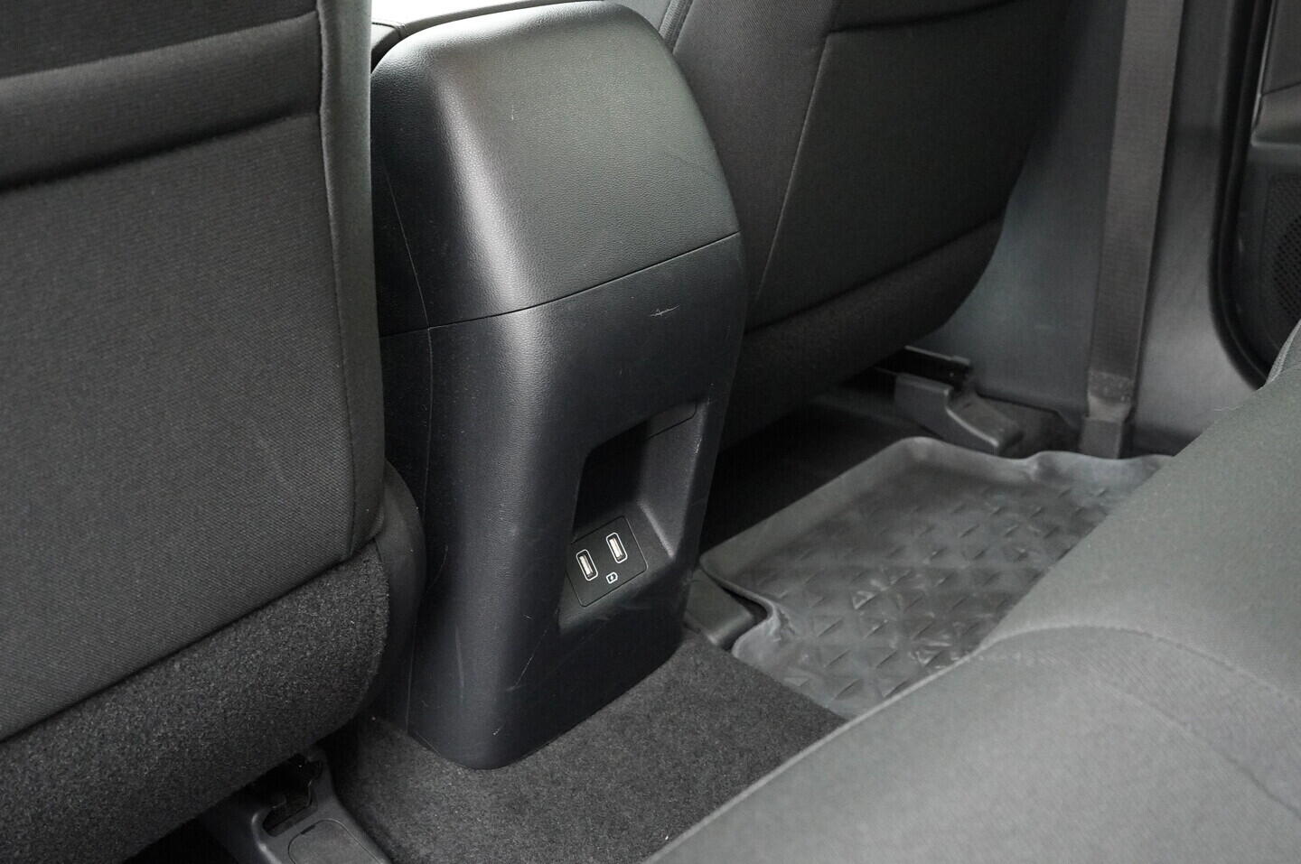 OV190V01149_34.webp_TUCSON Smart 1.6 T-GDI PHEV 132 kW automat, DPH