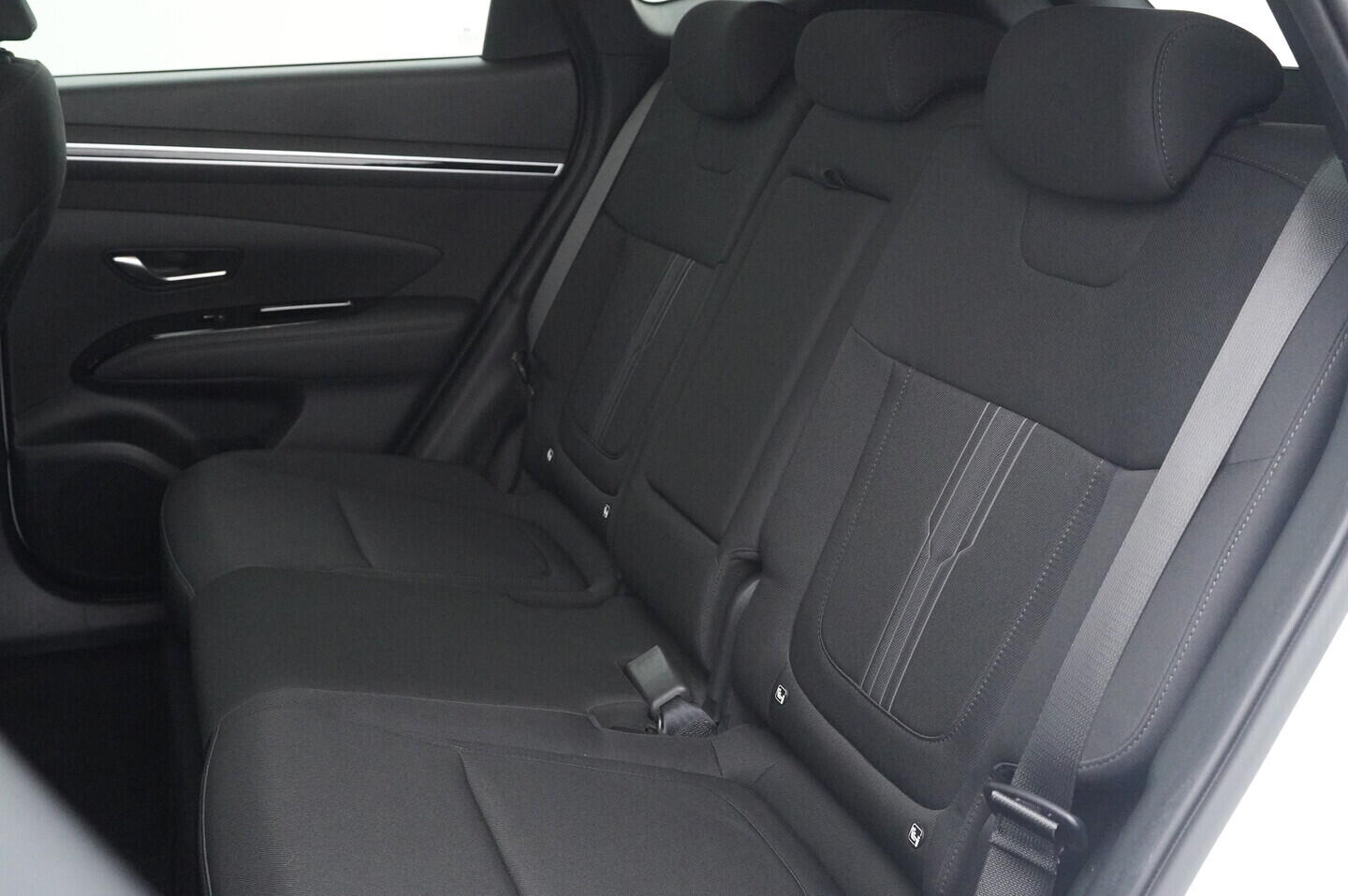 OV190V01149_35.webp_TUCSON Smart 1.6 T-GDI PHEV 132 kW automat, DPH