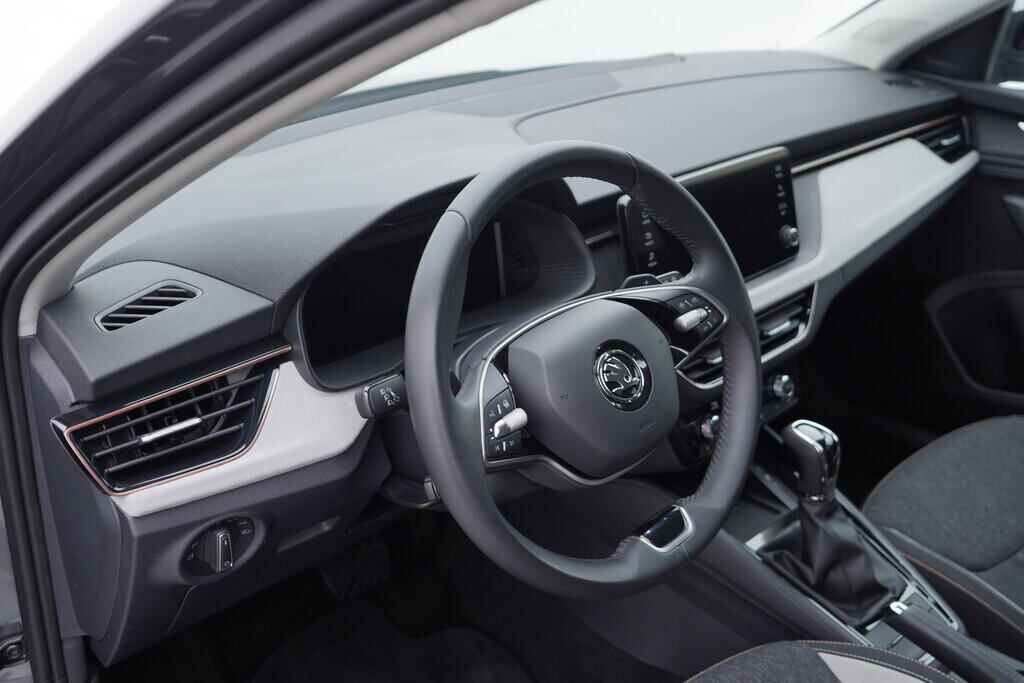 OV190V02213_22.webp_SCALA Selection 1.0 TSI 85 kW automat, DPH