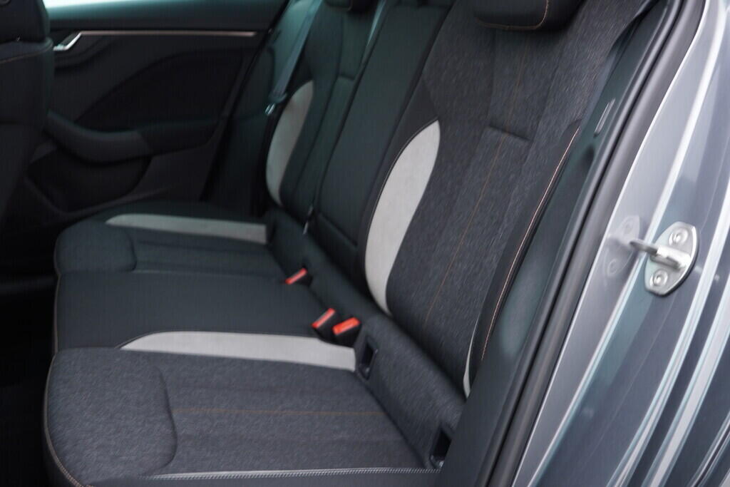 OV190V02213_30.webp_SCALA Selection 1.0 TSI 85 kW automat, DPH