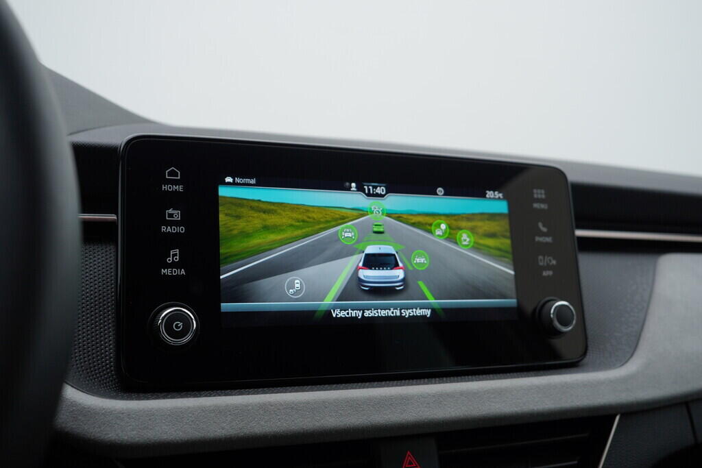 OV190V02213_34.webp_SCALA Selection 1.0 TSI 85 kW automat, DPH