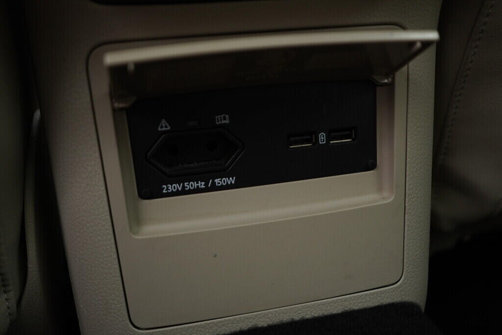 OV190V05199_36.webp_SUPERB Style 1.4 TSI 110 kW automat, DPH