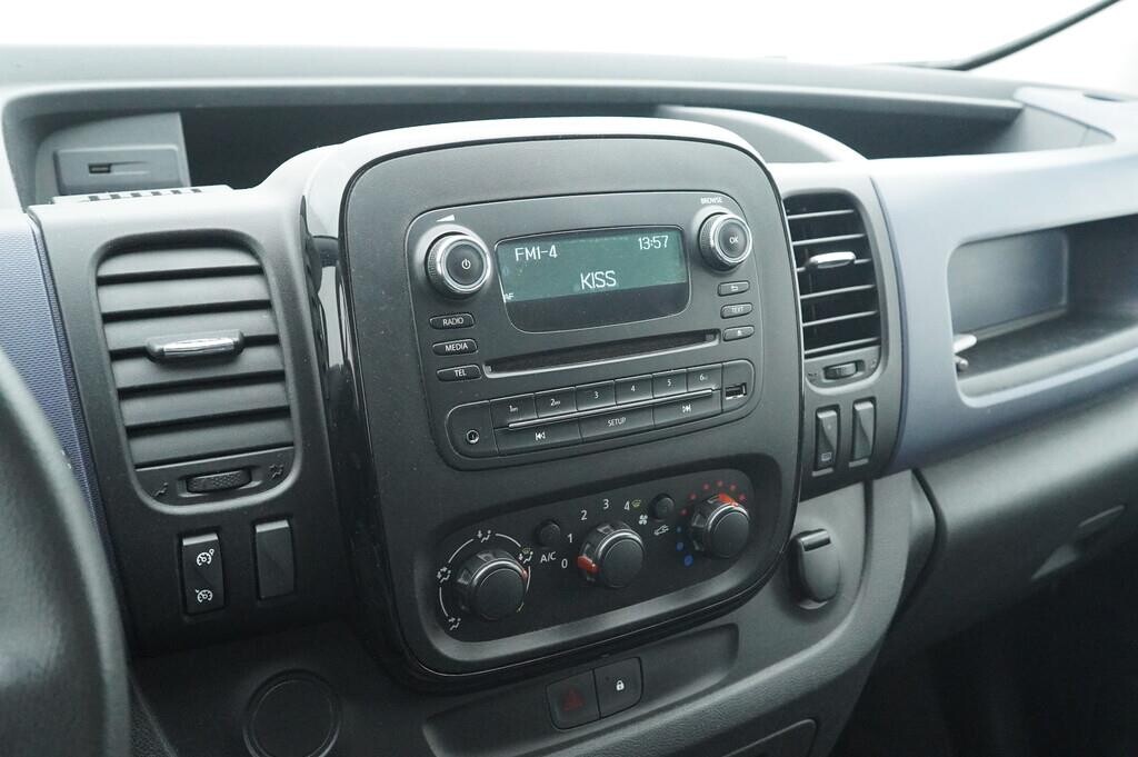 OV190V05311_26.webp_VIVARO  1.6  85 kW manuál, DPH