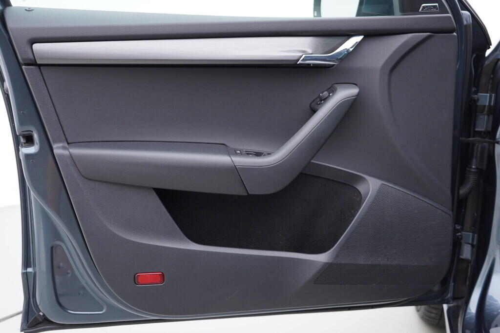OV190V05535_19.webp_OCTAVIA Style 2.0 TDI 110 kW automat, DPH