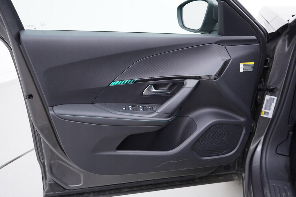 OV190V05541_19.webp_2008 Allure   74 kW manuál