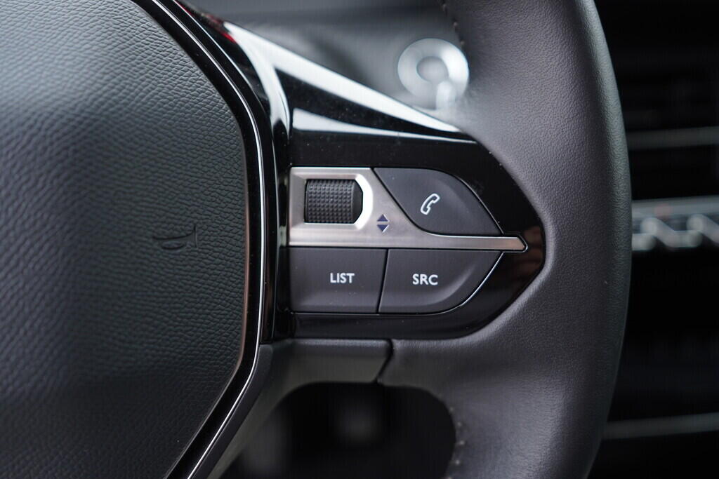 OV190V05541_27.webp_2008 Allure   74 kW manuál