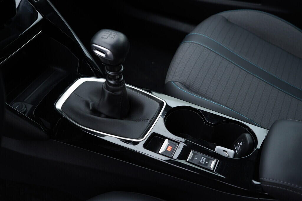 OV190V05541_39.webp_2008 Allure   74 kW manuál