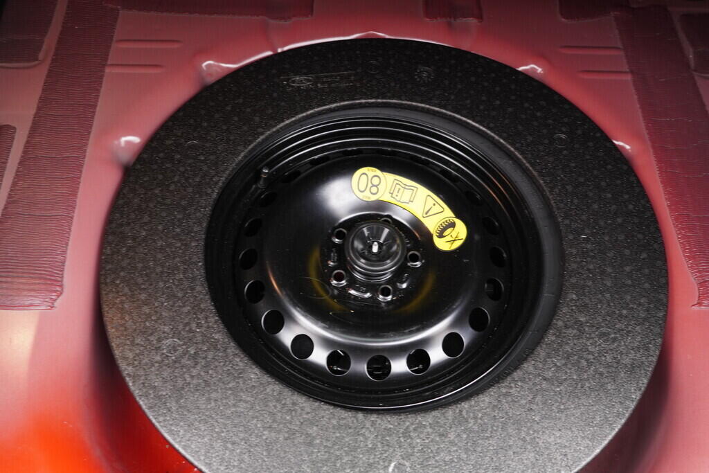 OV190V05552_35.webp_FOCUS Titanium 2.0  110 kW manuál