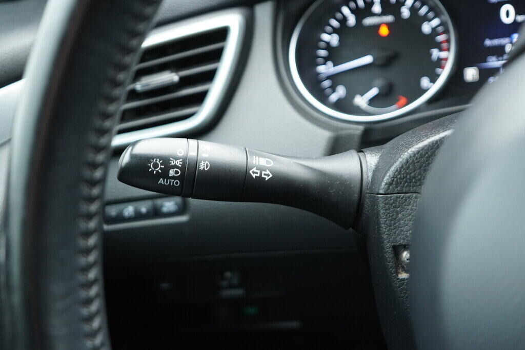 OV190V05685_24.webp_QASHQAI N-Connecta 1.6  84 kW automat, DPH