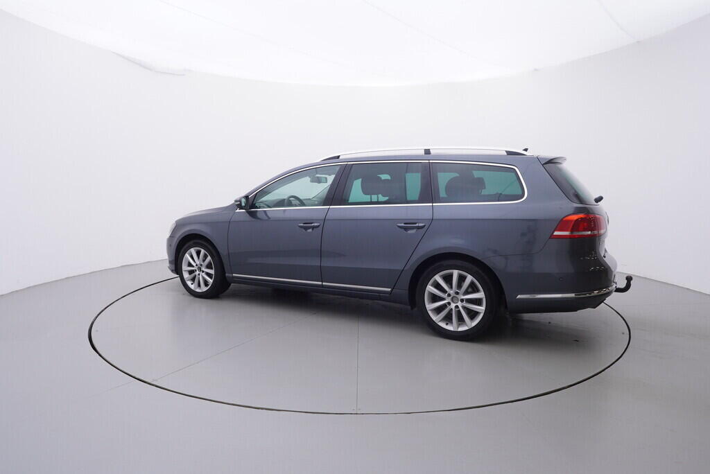 OV190V05766_12.webp_PASSAT VARIANT Highline 2.0 TDI 103 kW manuál