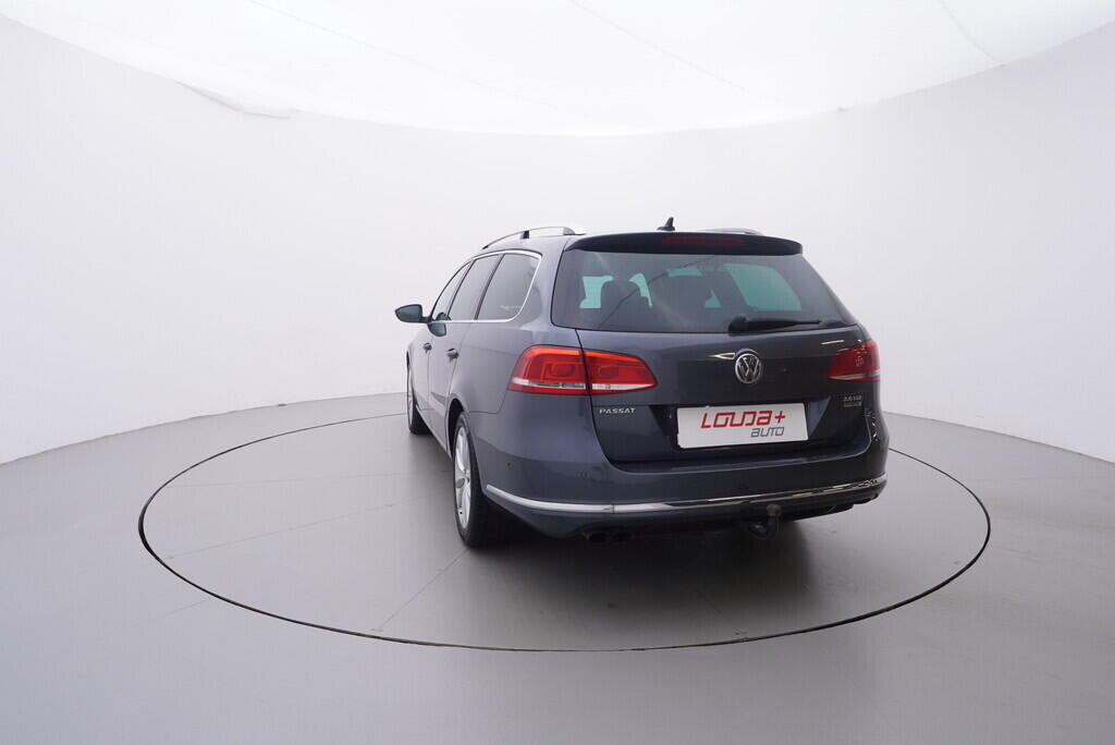 OV190V05766_13.webp_PASSAT VARIANT Highline 2.0 TDI 103 kW manuál