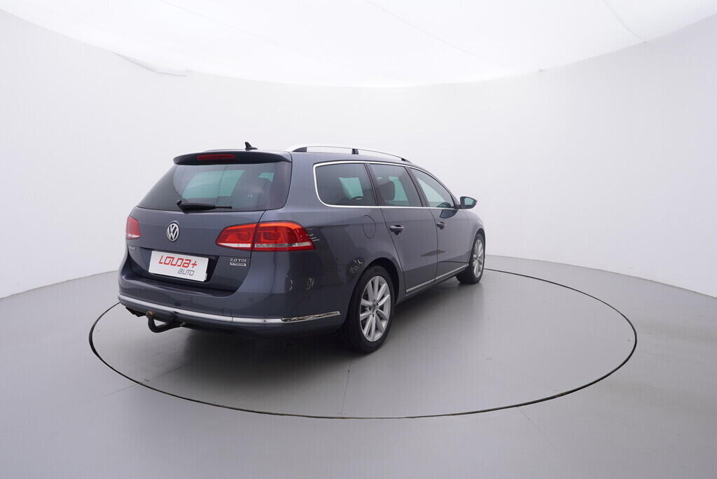 OV190V05766_14.webp_PASSAT VARIANT Highline 2.0 TDI 103 kW manuál