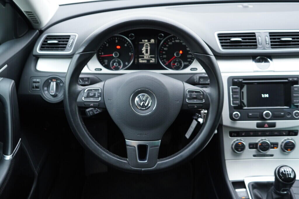 OV190V05766_28.webp_PASSAT VARIANT Highline 2.0 TDI 103 kW manuál