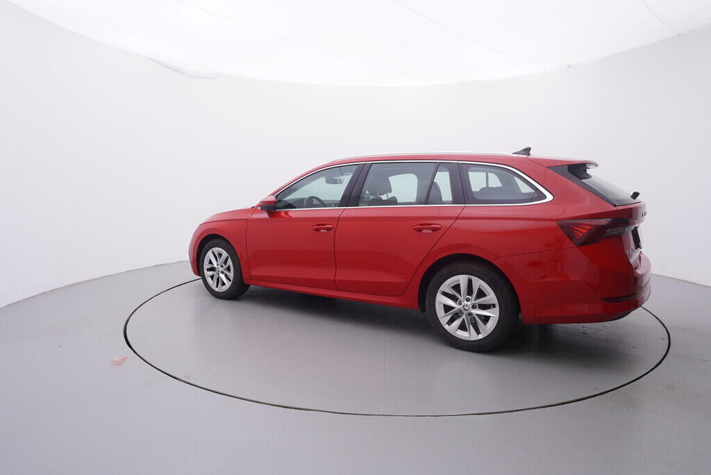 OV190V05928_12.webp_OCTAVIA Style Plus 2.0 TDI 85 kW automat, DPH