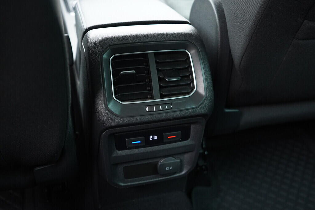 OV190V05967_28.webp_TIGUAN Executive 2.0 TDI 140 kW automat