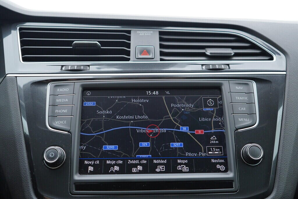 OV190V05967_33.webp_TIGUAN Executive 2.0 TDI 140 kW automat