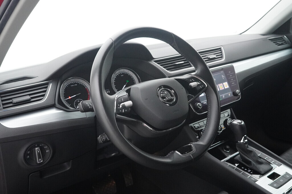 OV190V05977_21.webp_SUPERB Ambition Plus 1.5 TSI 110 kW automat, DPH