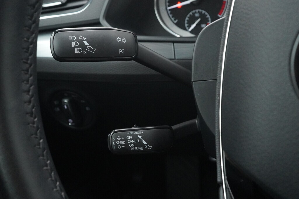 OV190V05977_23.webp_SUPERB Ambition Plus 1.5 TSI 110 kW automat, DPH