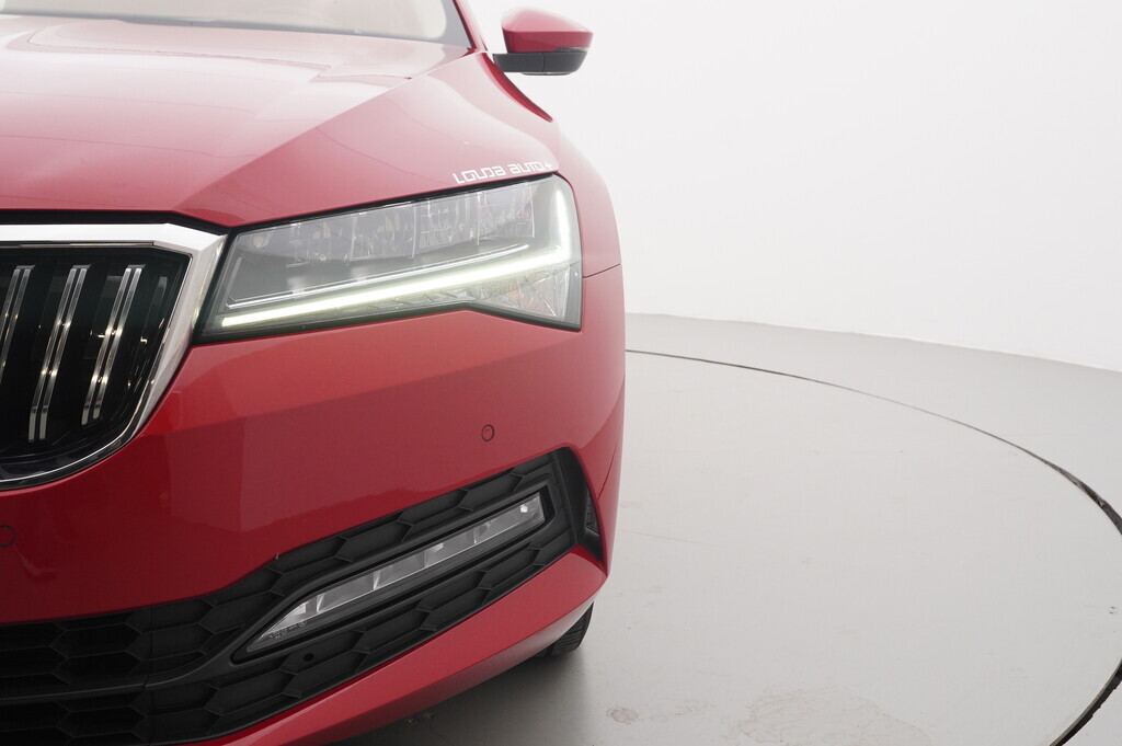 OV190V05977_42.webp_SUPERB Ambition Plus 1.5 TSI 110 kW automat, DPH