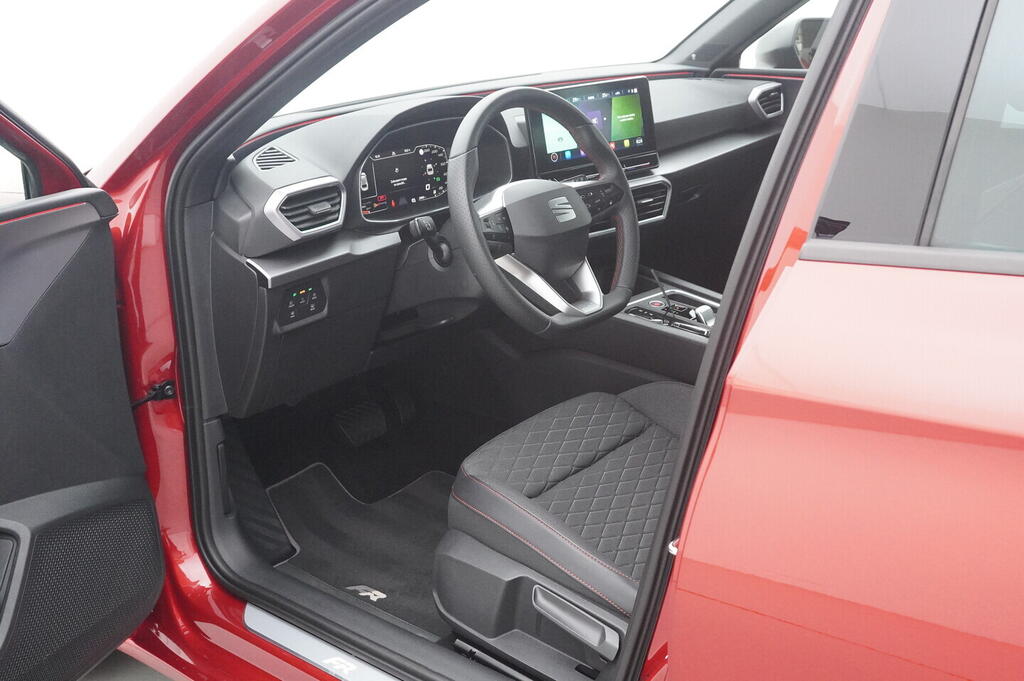 OV190V05983_19.webp_LEON ST FR 2.0 TSI 140 kW automat, DPH