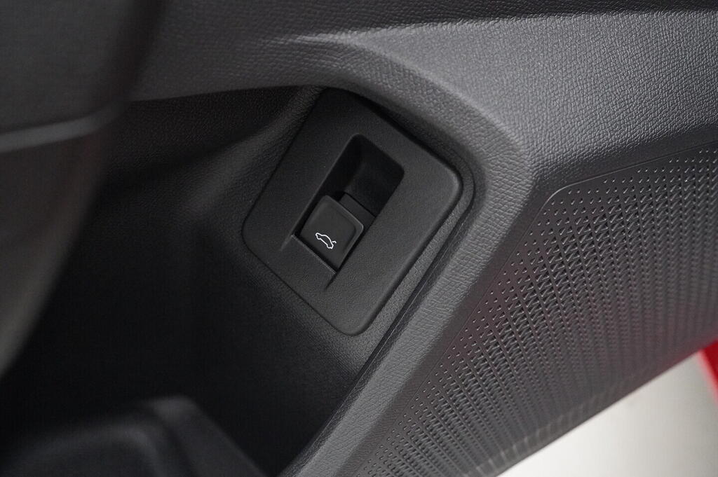 OV190V05983_22.webp_LEON ST FR 2.0 TSI 140 kW automat, DPH