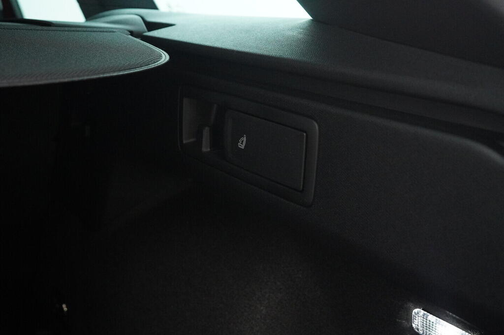 OV190V05983_40.webp_LEON ST FR 2.0 TSI 140 kW automat, DPH