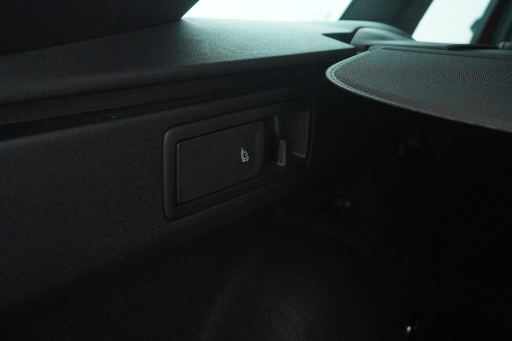 OV190V05983_41.webp_LEON ST FR 2.0 TSI 140 kW automat, DPH