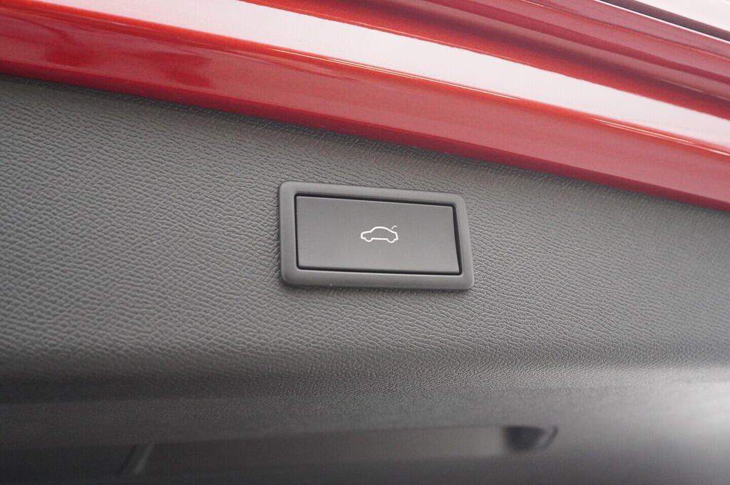 OV190V05983_44.webp_LEON ST FR 2.0 TSI 140 kW automat, DPH