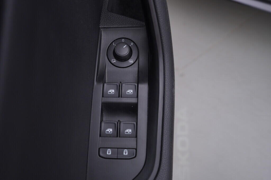 OV190V05989_20.webp_SUPERB Style 2.0 TDI 110 kW automat, DPH