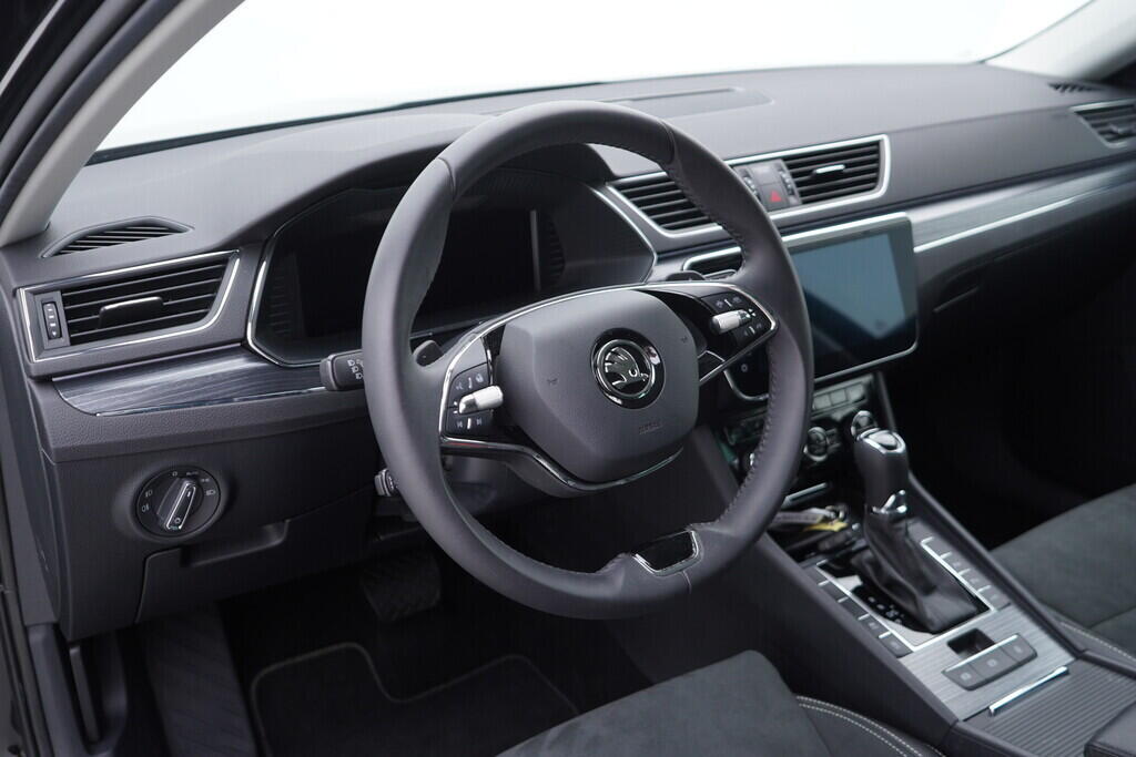 OV190V05989_22.webp_SUPERB Style 2.0 TDI 110 kW automat, DPH