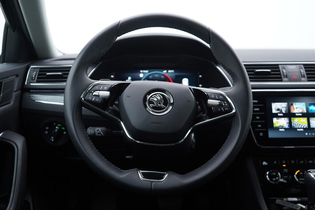 OV190V05989_28.webp_SUPERB Style 2.0 TDI 110 kW automat, DPH