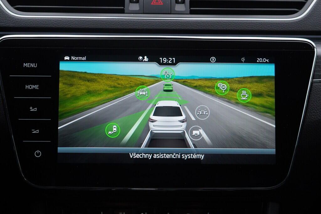 OV190V05989_30.webp_SUPERB Style 2.0 TDI 110 kW automat, DPH