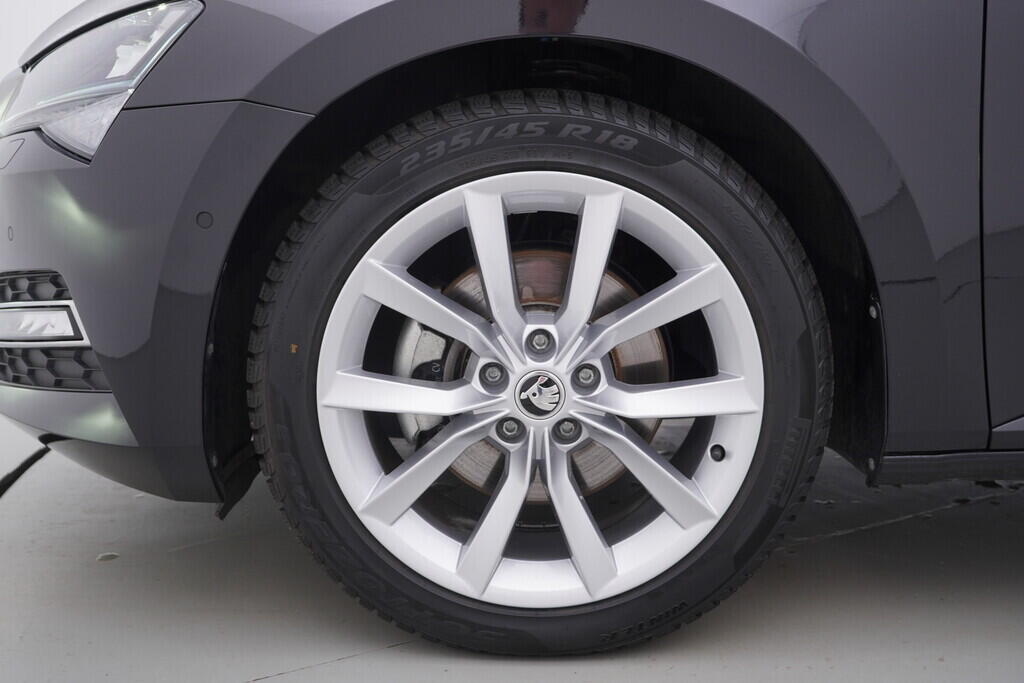 OV190V05989_44.webp_SUPERB Style 2.0 TDI 110 kW automat, DPH